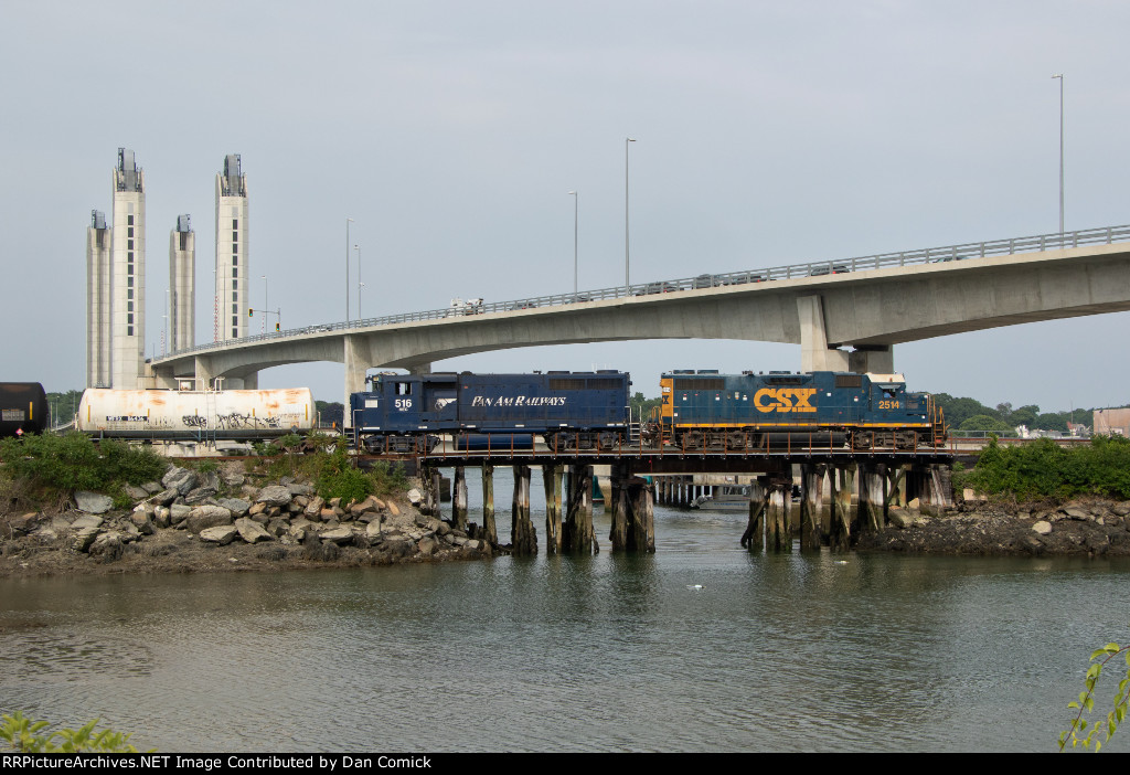 L063 Crosses the Piscataqua